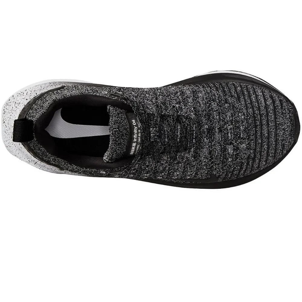 Nike Women's Black and Gray Knit Athletic Running Shoes